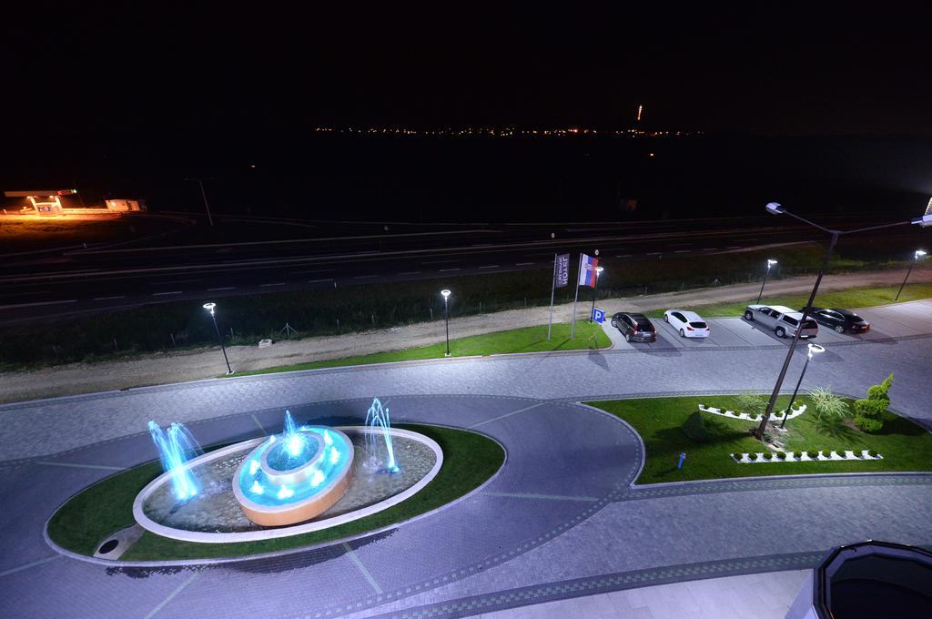 Hotel Hedonic Beograd Bagian luar foto