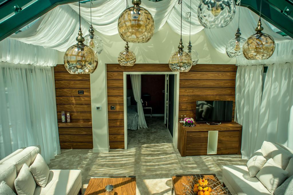 Hotel Hedonic Beograd Bagian luar foto