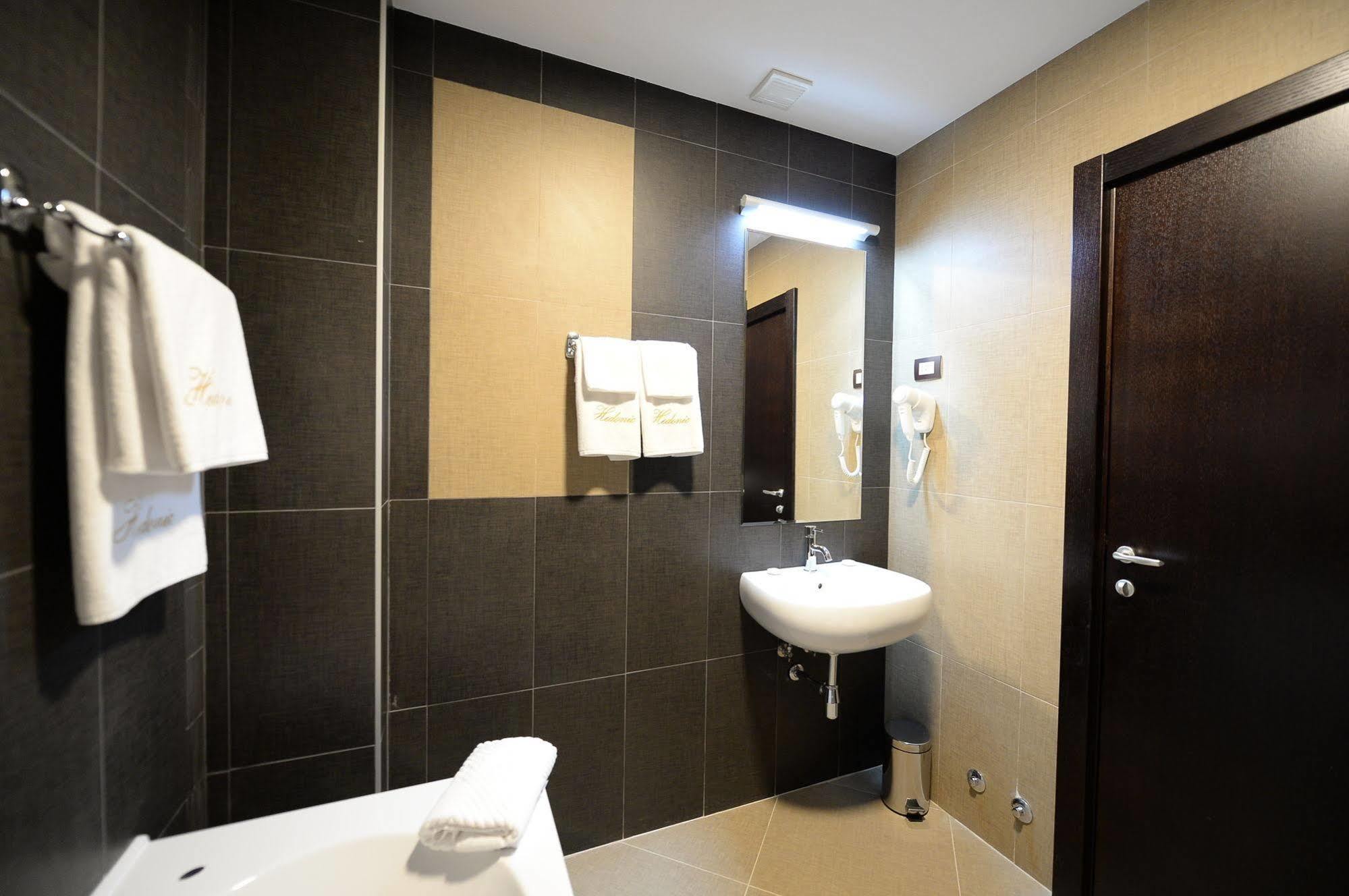Hotel Hedonic Beograd Bagian luar foto