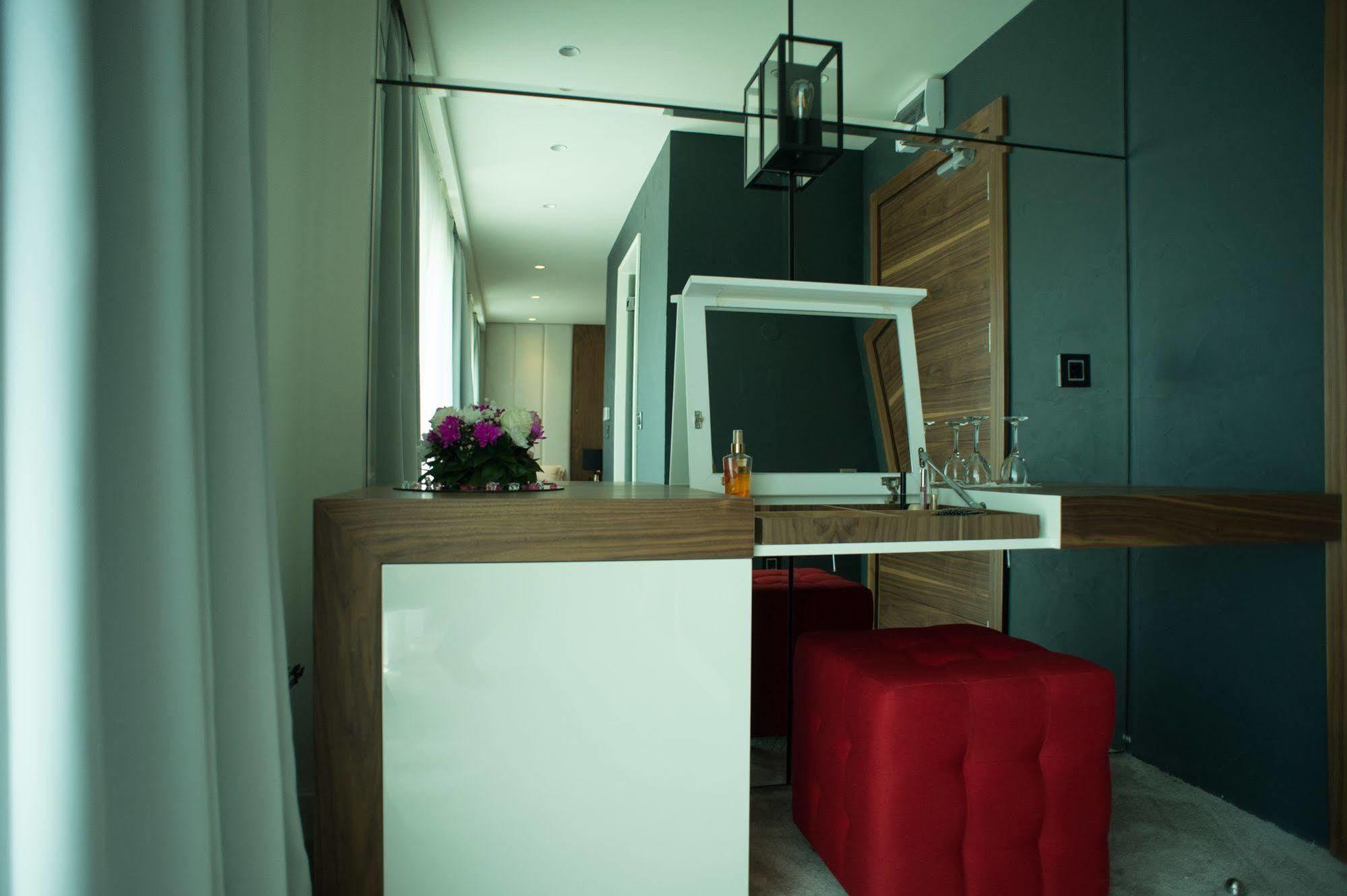 Hotel Hedonic Beograd Bagian luar foto