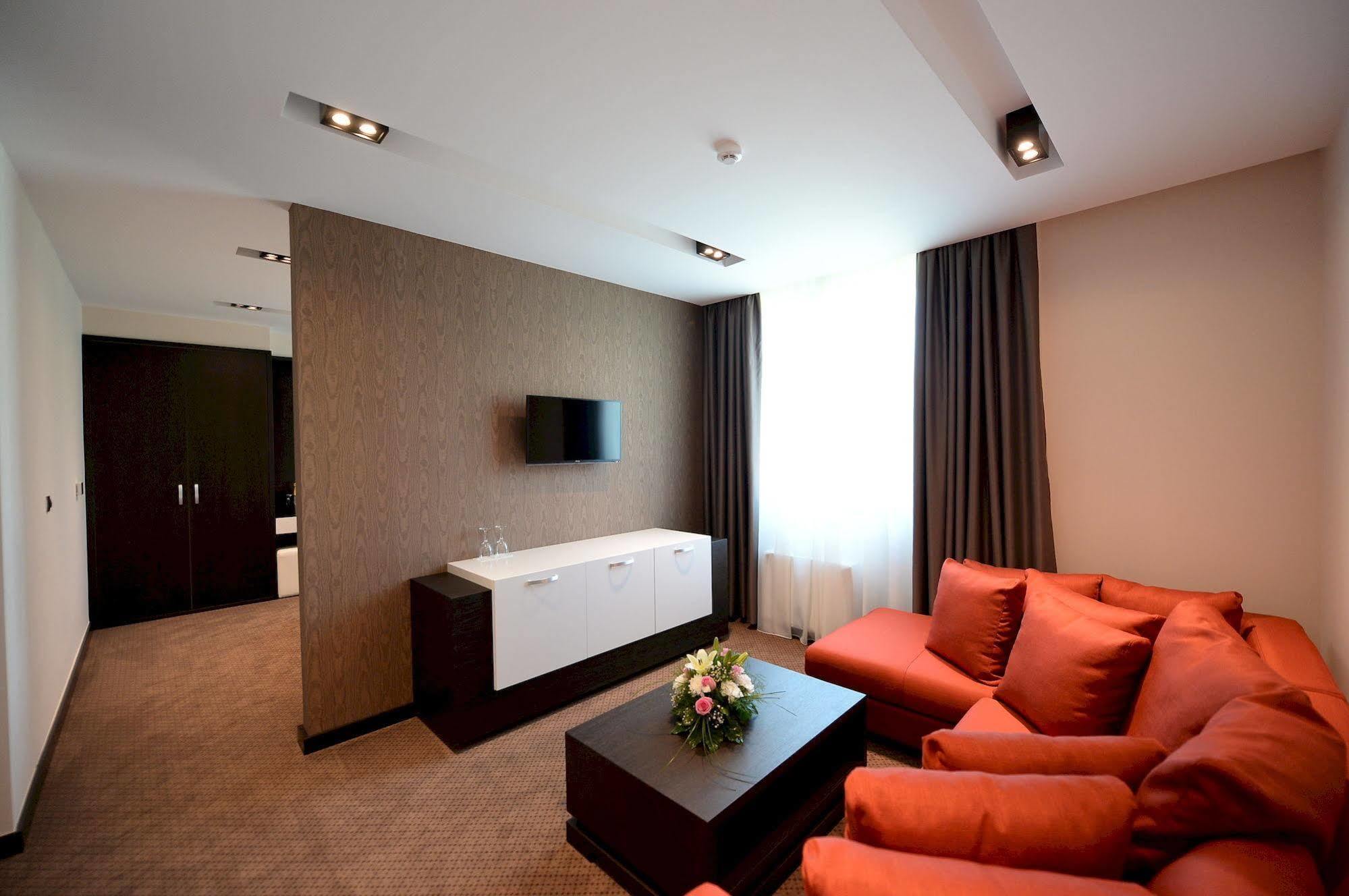 Hotel Hedonic Beograd Bagian luar foto